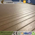 China Niedrige Kosten ausgeführte Holz 3D Holzmaserung WPC Eco Deck